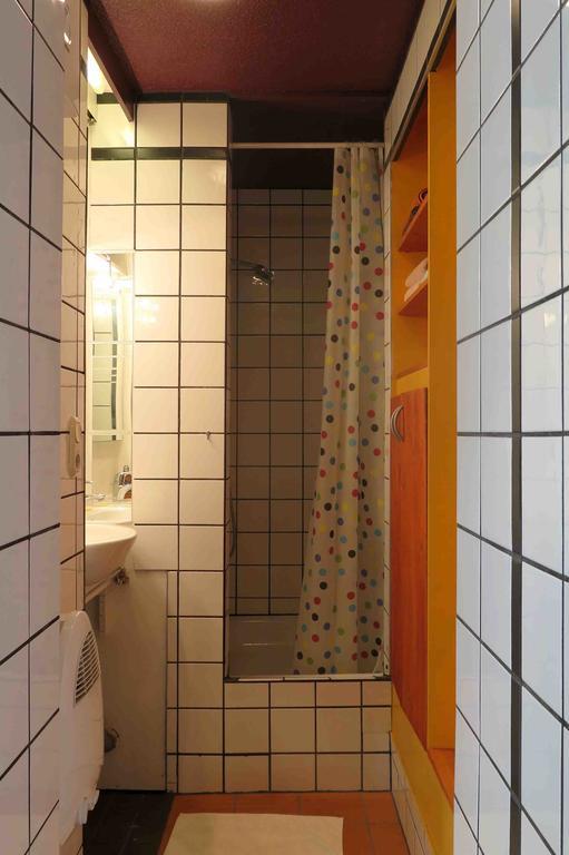 Gaesteappartement Im Atelierhaus Wuppertal Habitación foto